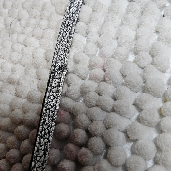 Customer Return The Sak Black and Silver Metallic Los Feliz Crossbody Bag - Picture 5 of 14